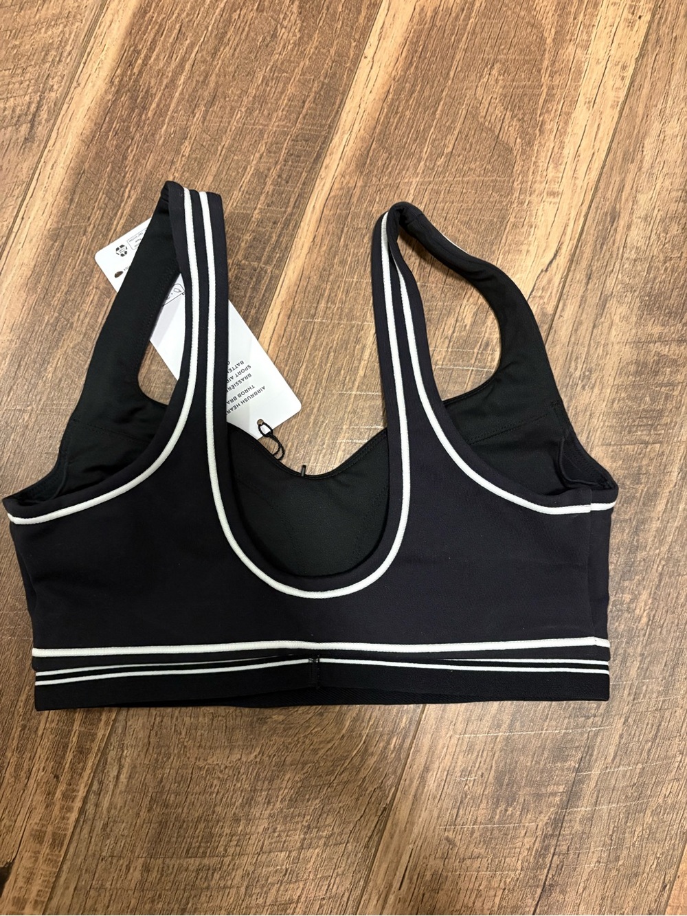ALO Yoga Black Sports Bralette with White Contrast Trim
